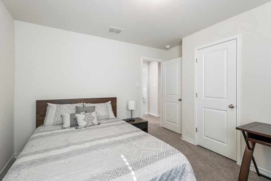 Building Photo - 4773 Chalk