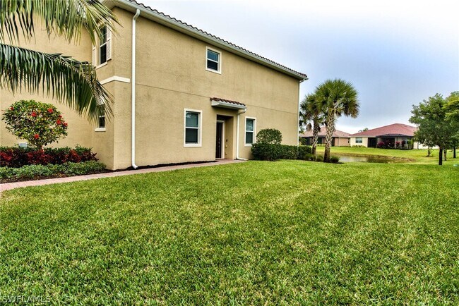 Building Photo - 2612 Blossom Wy