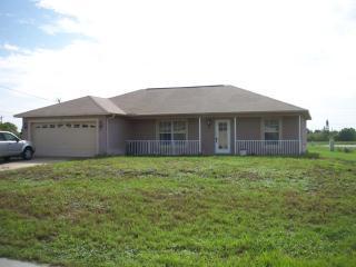 Primary Photo - Lovely Home in Central Location