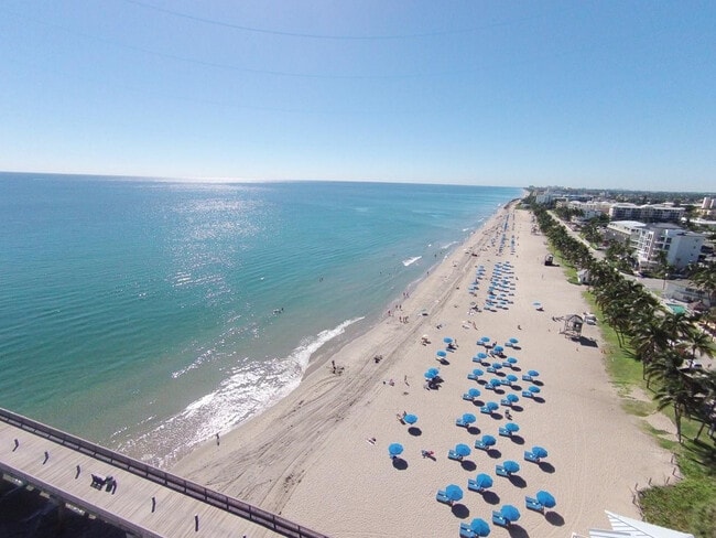 Building Photo - 1948 NE 2nd St