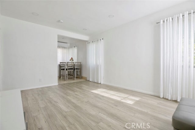 Building Photo - 5945 Willowcrest Ave