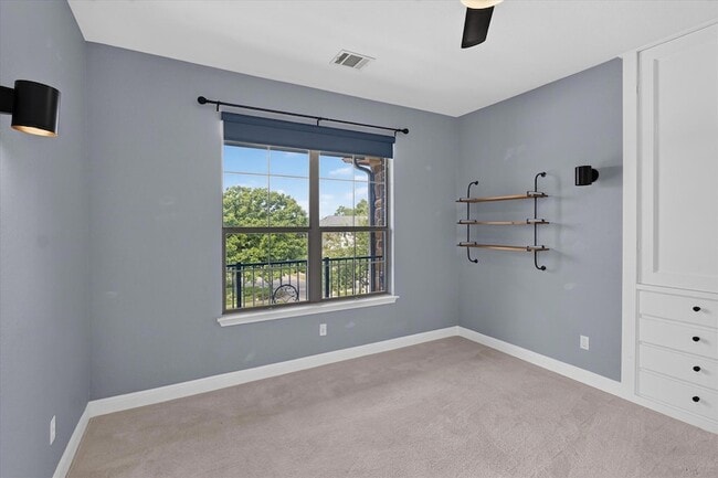 Building Photo - 3010 Lombardi Way