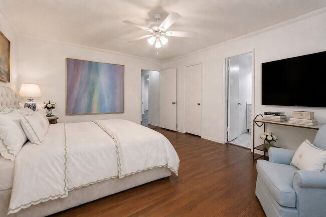 Building Photo - 9133 Villa Park Cir