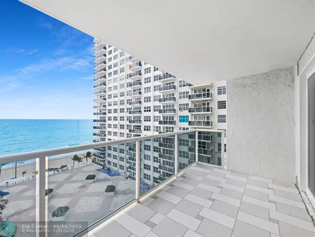 Building Photo - 3500 Galt Ocean Dr