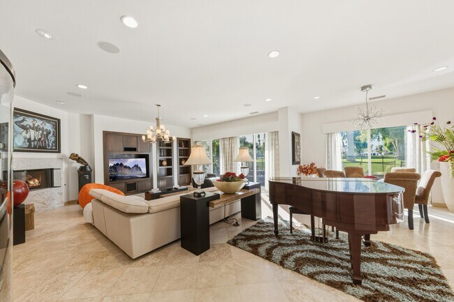 Building Photo - 45737 Club Dr