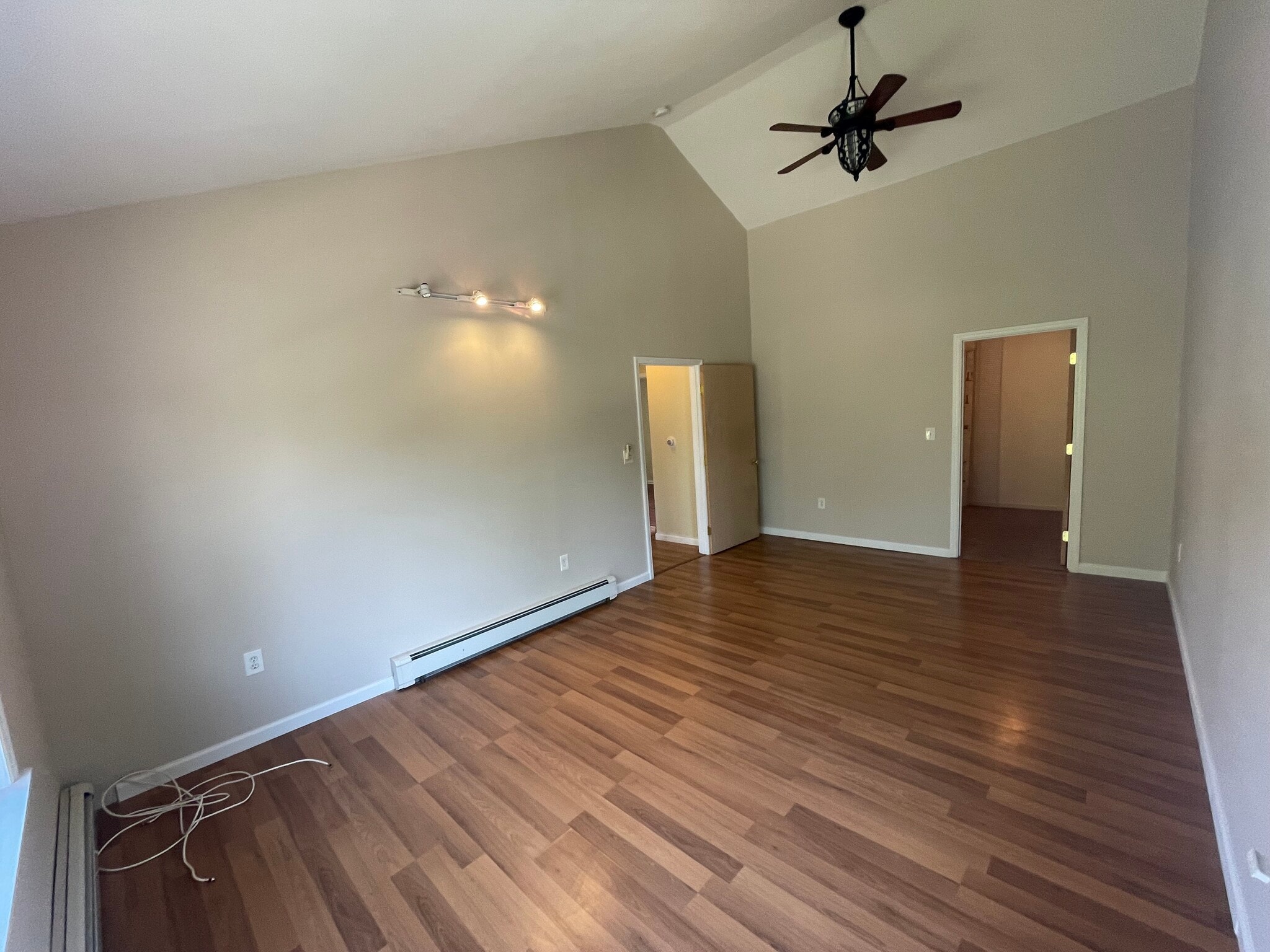 Master BR w huge WIC - 358 Prospect Ave