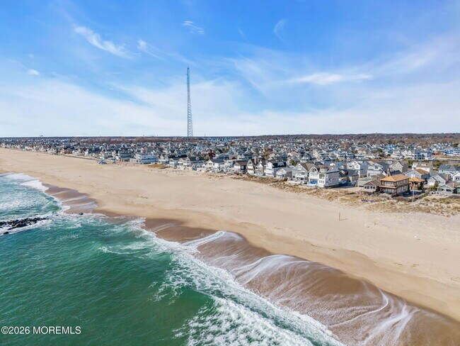 Building Photo - 55 Beach Front