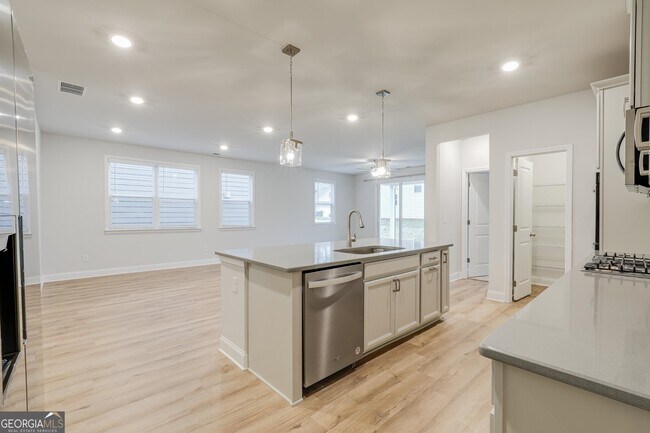 Building Photo - 376 Caledonia Ct