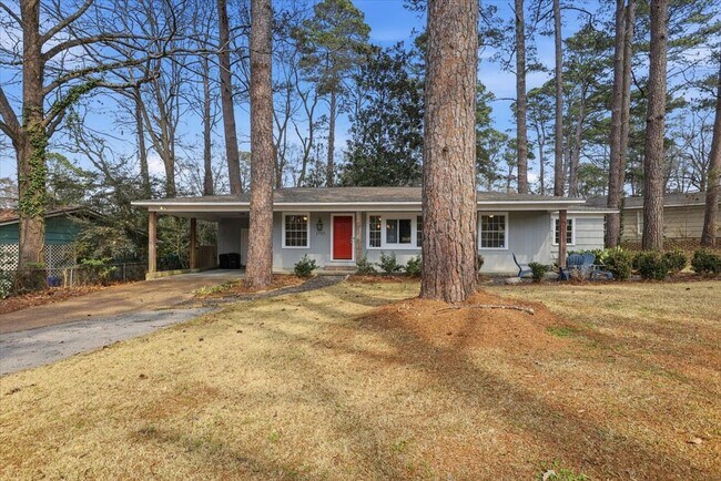 Building Photo - 2 Bedroom 2 Bath located in Northeast Jackson