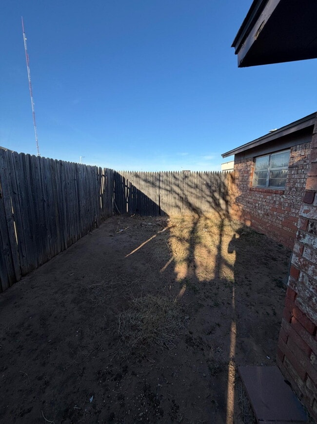 Building Photo - 7206 Avenue W