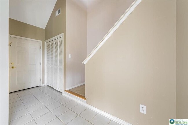 Building Photo - 917 Eden Terrace