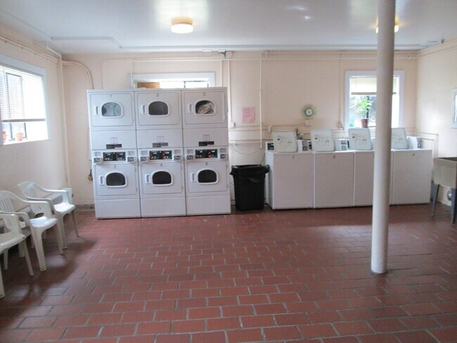 Building Photo - 276 Massachusetts Ave