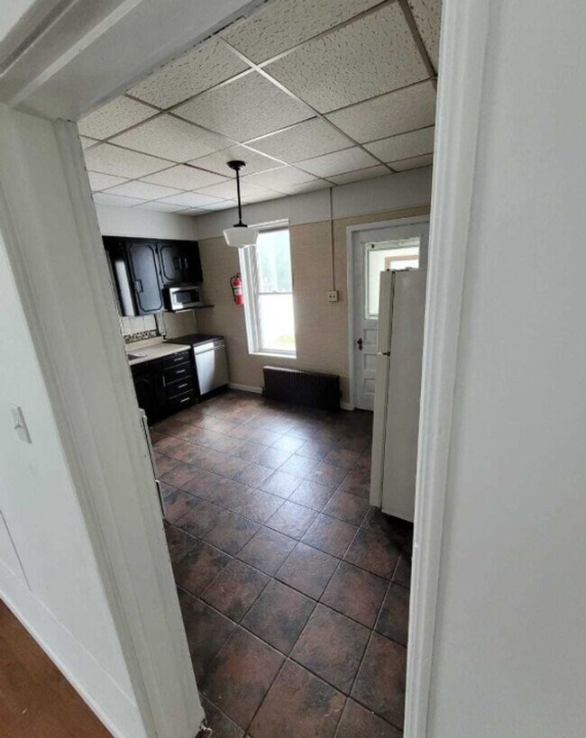 Building Photo - 211-213 Montgomery Avenue