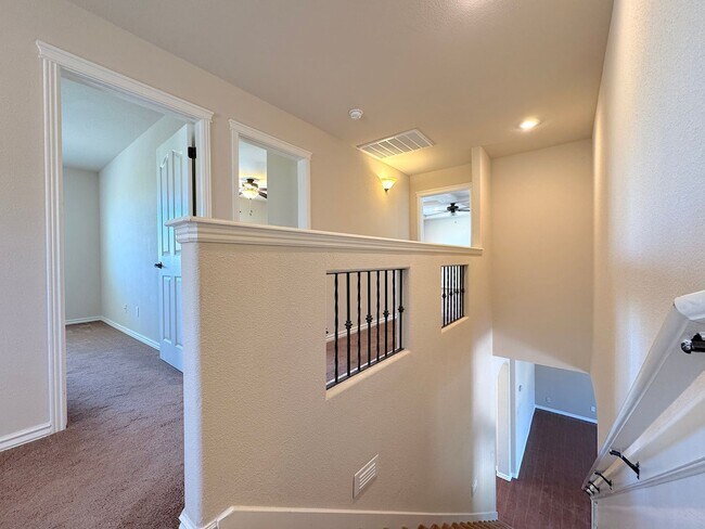 Building Photo - West El Paso 4bed/3bath + office - Refrig ...
