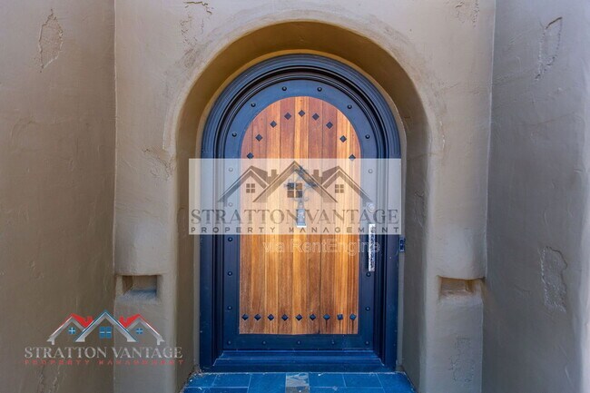 Building Photo - 39614 N 7th St