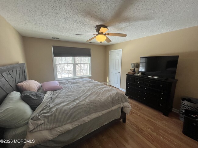 Building Photo - 19 Augusta Ct