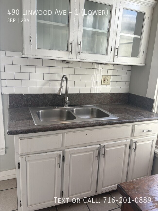 Building Photo - 490 Linwood Ave