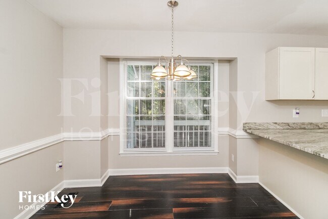 Building Photo - 5630 Poplar Hill Ct