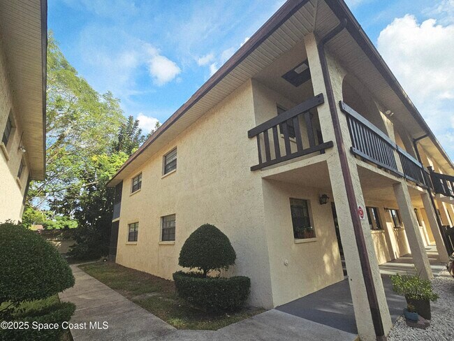 Building Photo - 205 Palmetto Ave