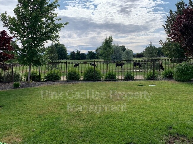 Building Photo - 490 S Steephead Ln