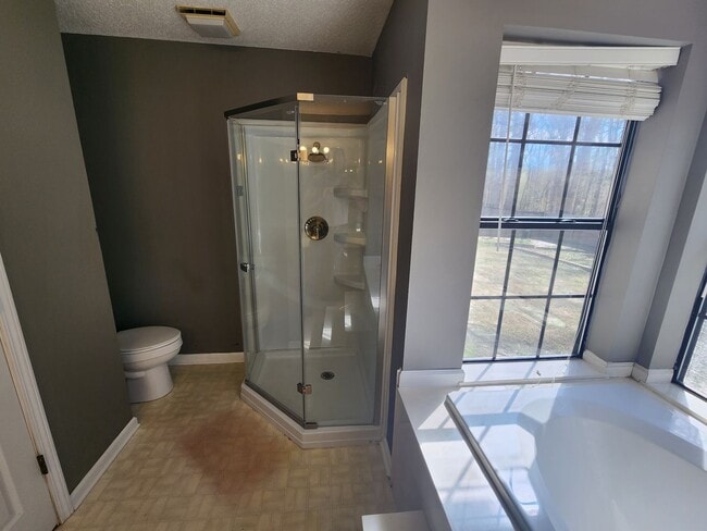 Building Photo - 2511 Eagle Run