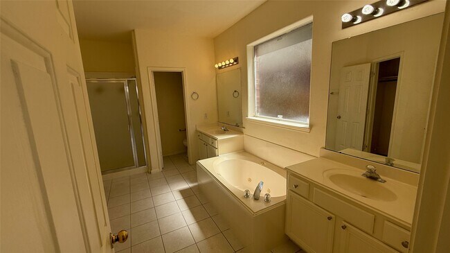 Building Photo - 13623 Eldridge Springs Way