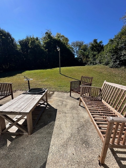 Building Photo - 386 S Converse St