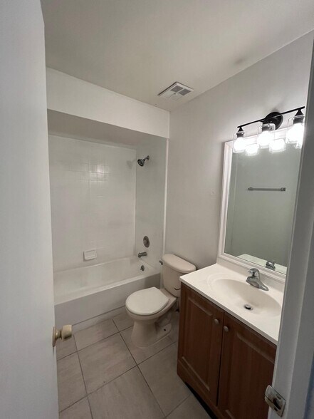 Building Photo - 3228 Vishaal Dr