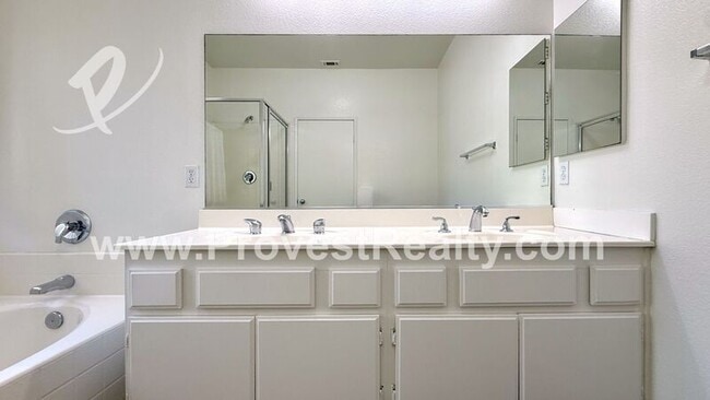 Building Photo - 13622 Cobalt Rd