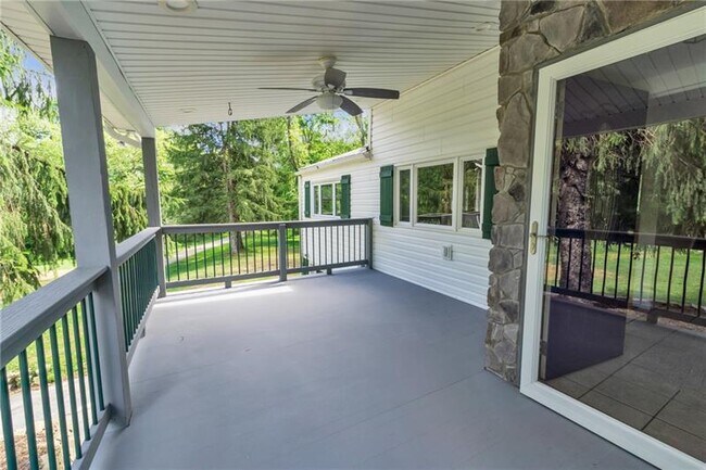 Building Photo - 116 Purvis Ln