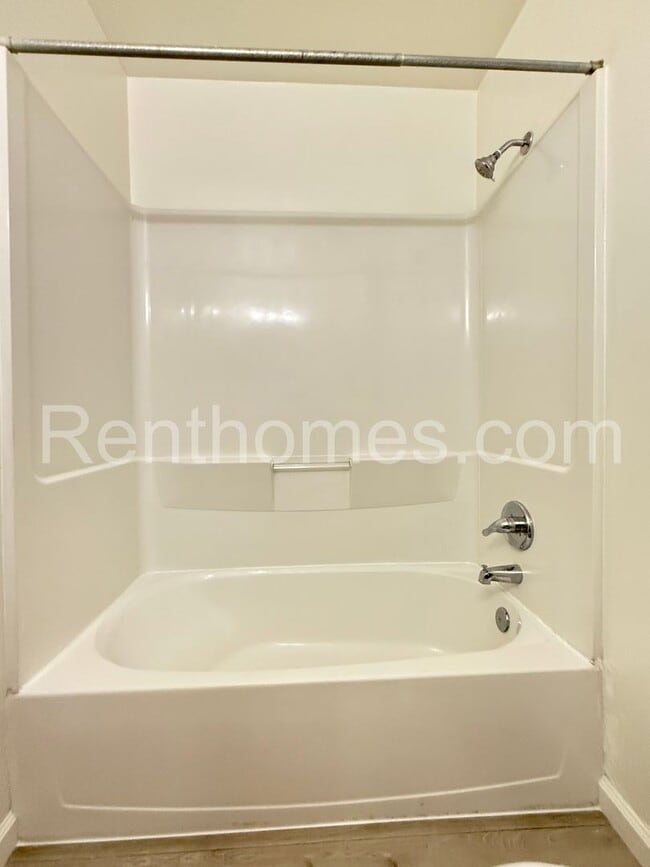 Building Photo - 13877 Wayland Grove Ct