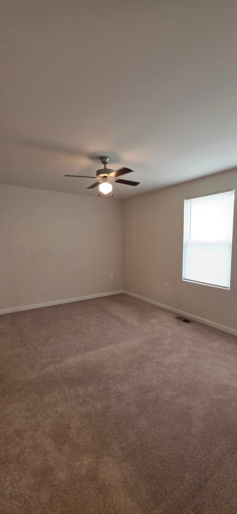 Master Bedroom - with Ceiling light and Fan - 351 Presidents Pointe Ave