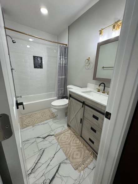 Building Photo - 328 N Euclid Ave