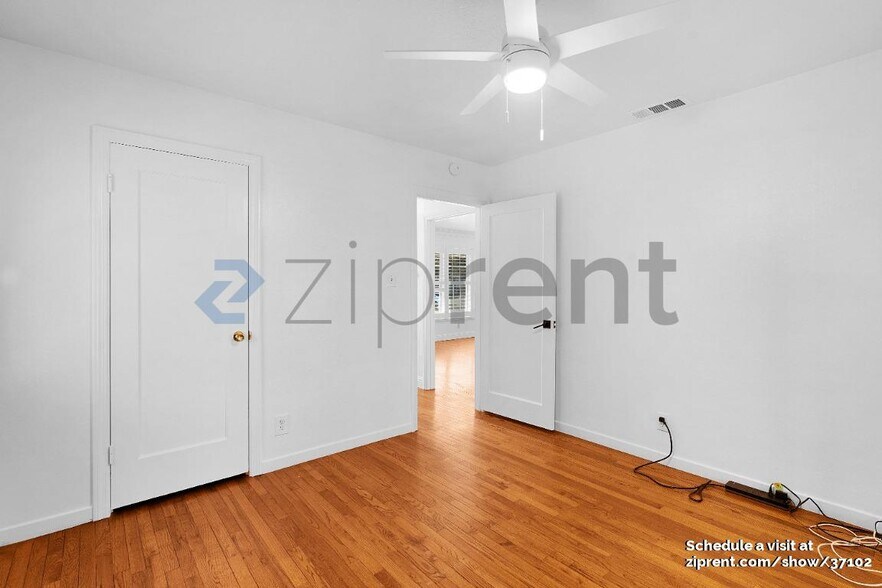 Building Photo - 6025 3rd Ave