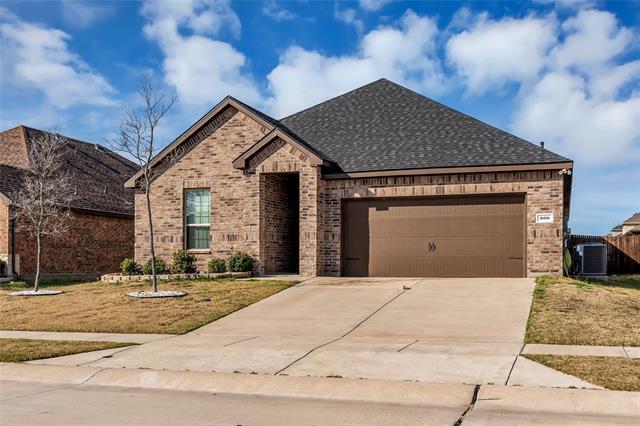 Building Photo - 900 Honey Maple St