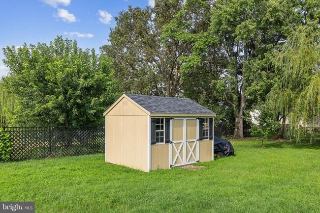 Building Photo - 718 Edwards Dr