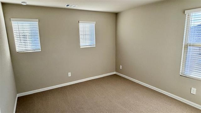 Building Photo - 600 Midnight Oak Dr