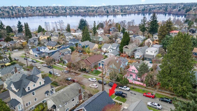 Building Photo - 4bd/3ba Seattle Home
