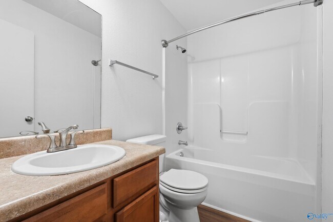Building Photo - 15328 Mill Valley Dr