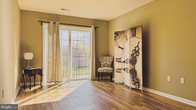 Building Photo - 9228 Blue Grass Rd