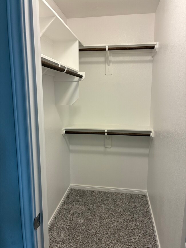 Building Photo - 6208 Rockford Dr