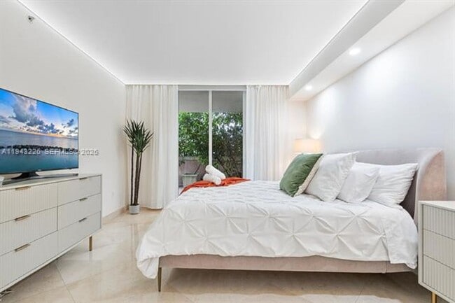 Building Photo - 17555 Atlantic Blvd