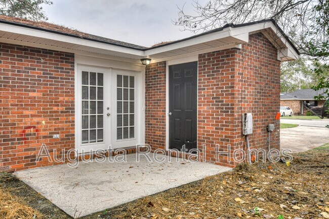 Building Photo - 332B Old Plantation Road