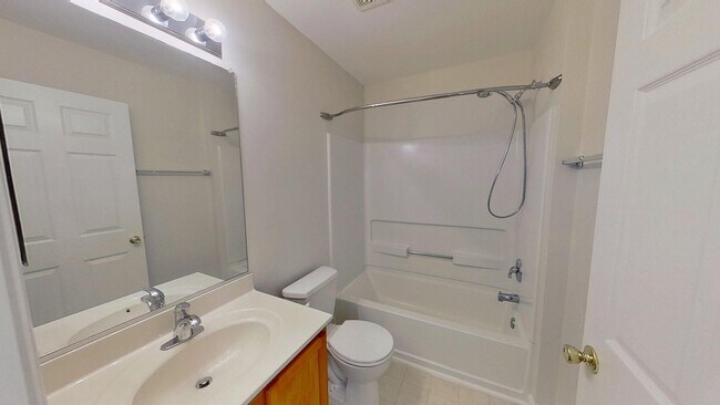 Building Photo - 2611 Ivory Run Way