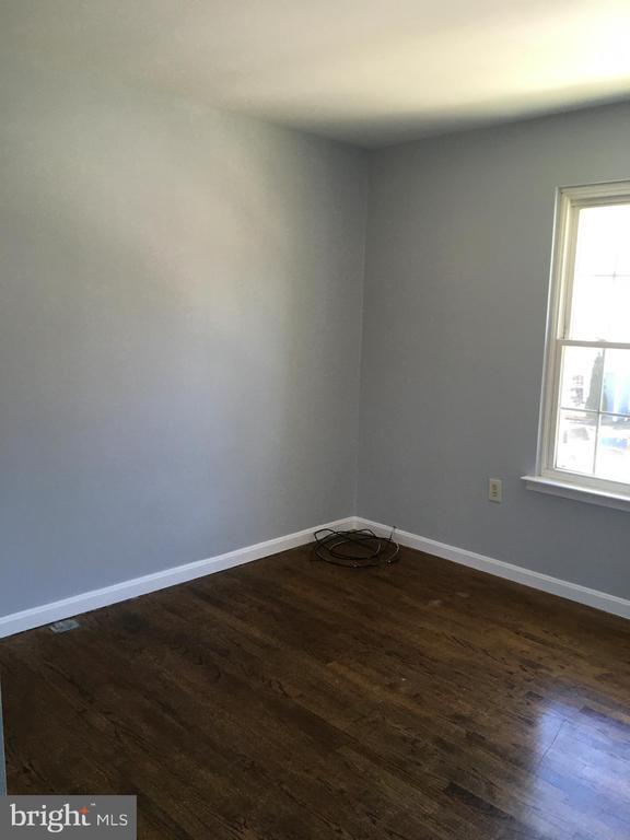 Building Photo - 15205 Streamside Ct