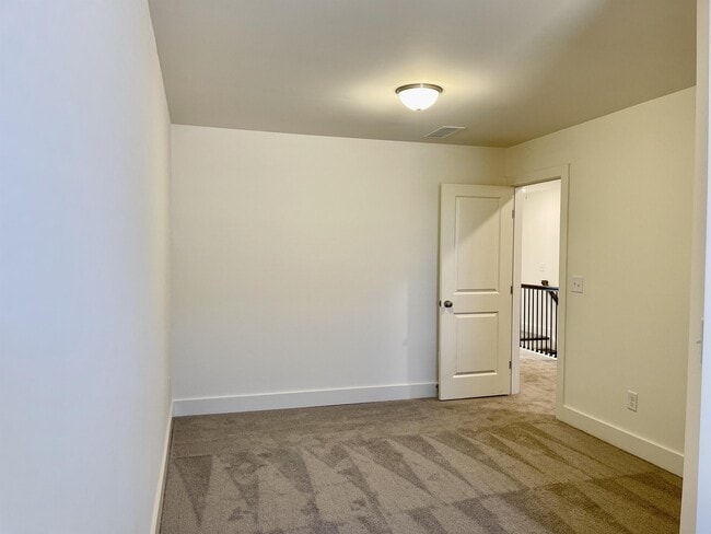 Building Photo - 23 Auburn Crossing Dr