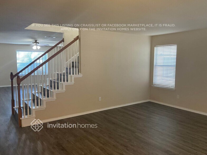 Building Photo - 5028 Raymond Dr