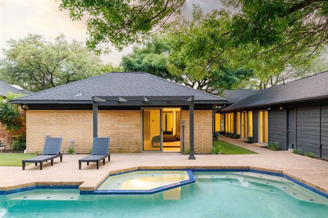Building Photo - 9415 Hill View Dr
