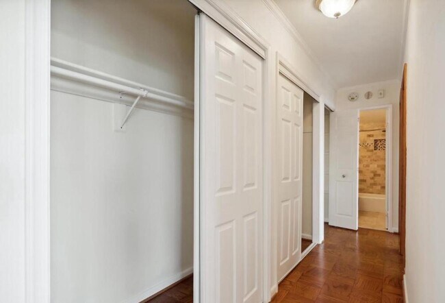 Building Photo - 10500 Rockville Pike