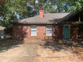 Building Photo - Available August 2026!